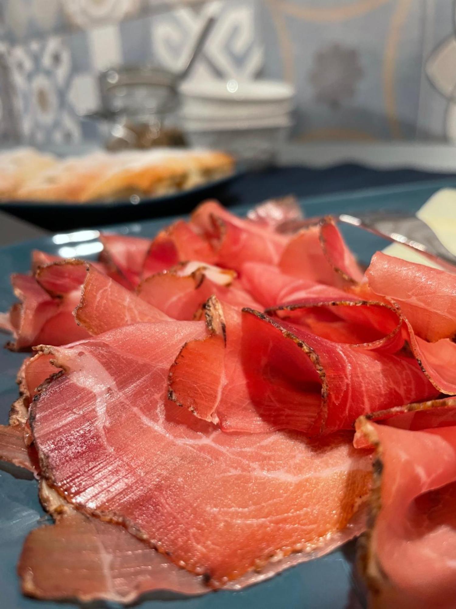 La Lesivera Bed And Breakfast Tione di Trento Ngoại thất bức ảnh